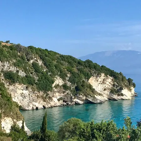 Homer's Hideaway Villa Volimes